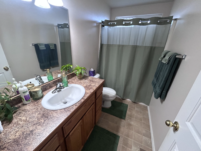 1707 Dora Drive North - Photo 3 of 12