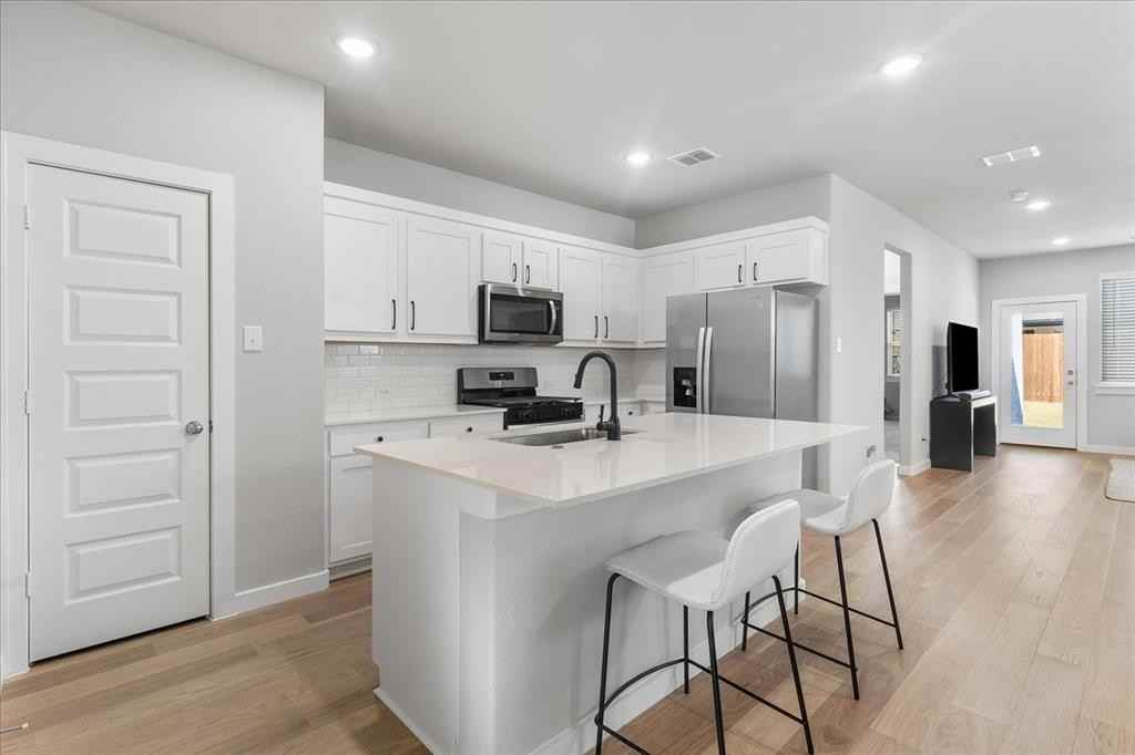 608 Cottage Wood Drive #608 - Photo 4 of 37