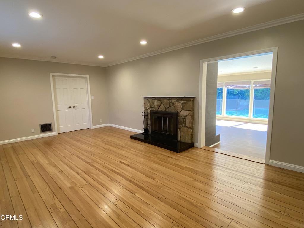 1730 Sharon Place #1730 - Photo 3 of 9