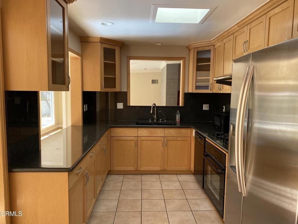 1730 Sharon Place #1730 - Photo 4 of 9