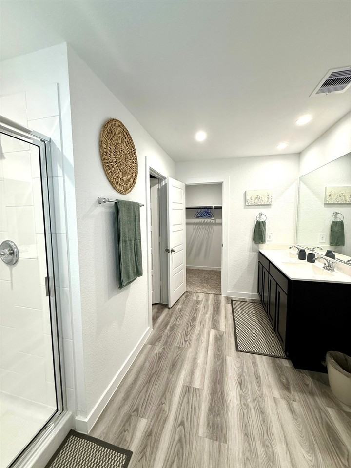 12308 Greenwood Gate Dr #12308 - Photo 5 of 38