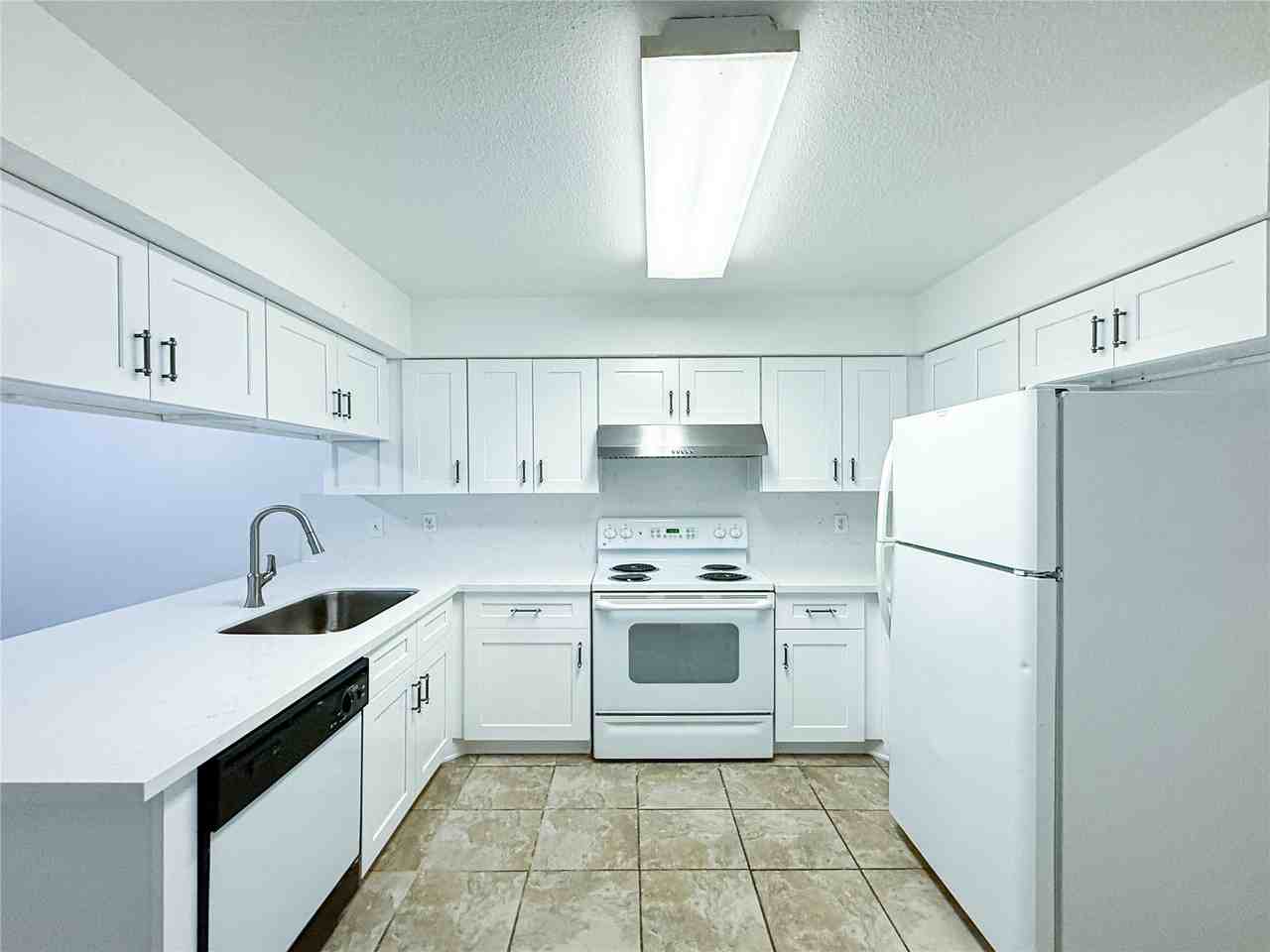 9201 Clarewood Drive #9201-198 - Photo 2 of 13