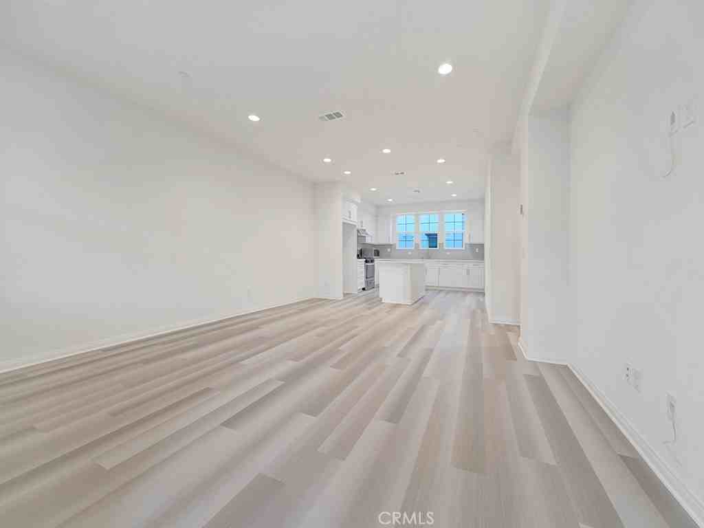 6989 Cottonwood Ln #6989 - Photo 3 of 19