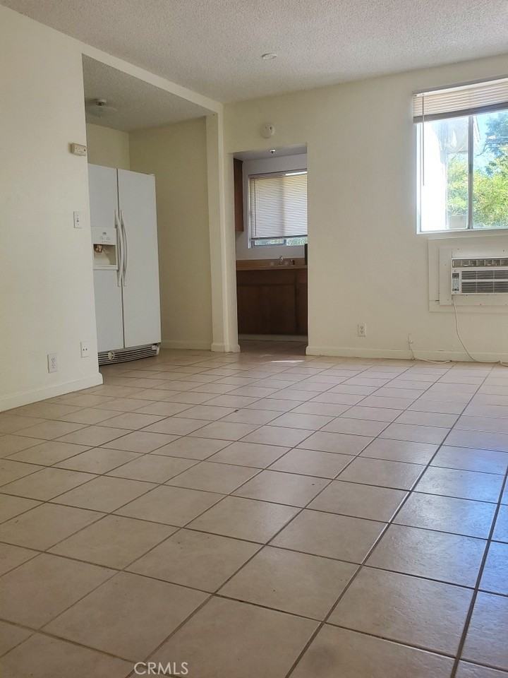 3891 Locust Street #3891 - Photo 7 of 10