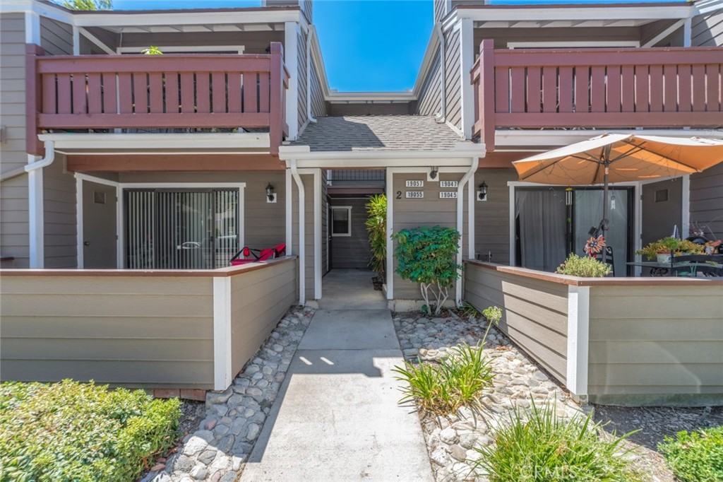 19047 Rockwood Drive #19047 - Photo 4 of 36