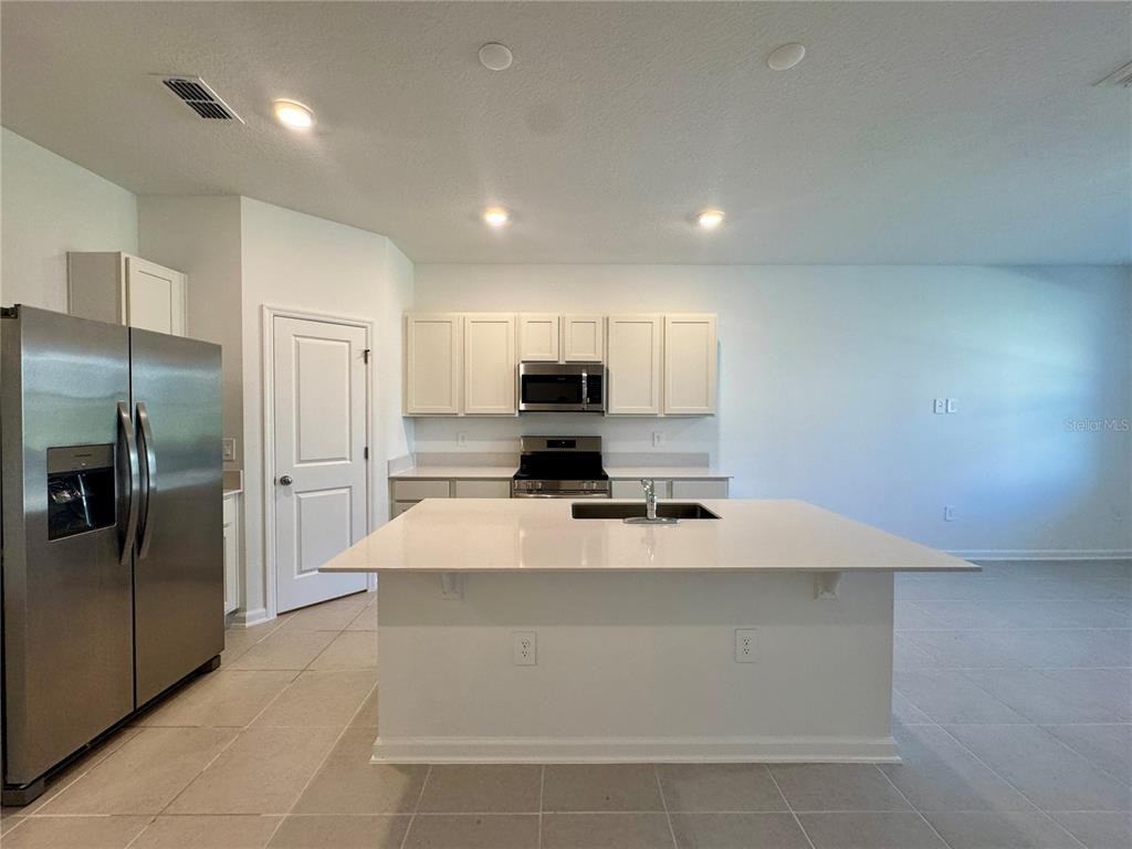 2819 Maloof Dr #2819