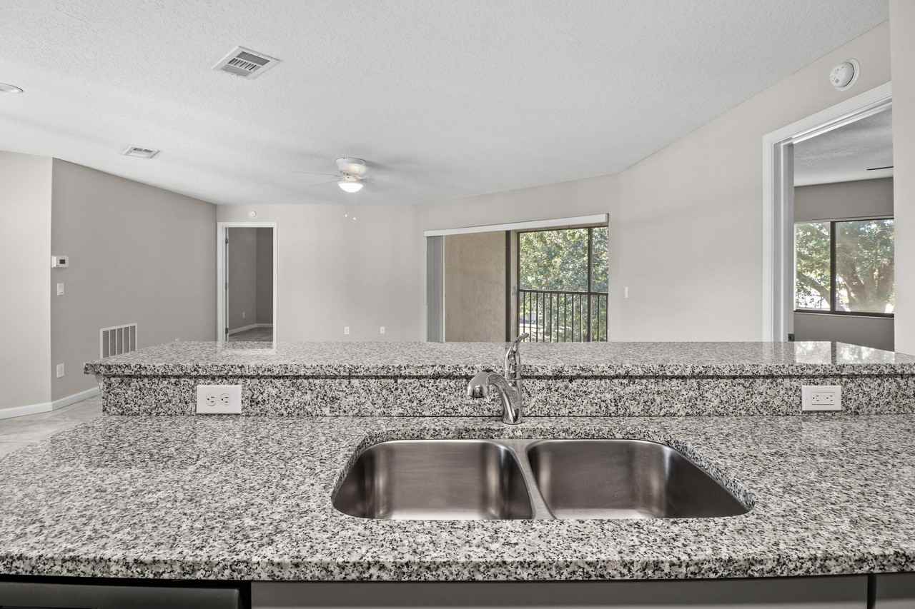 2625 Heathcote Dr #2625-2609 - Photo 2 of 26