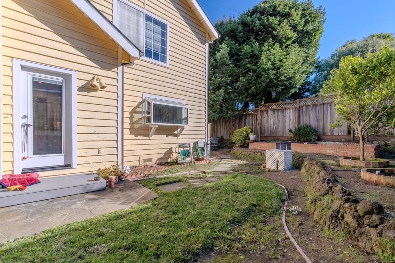 350 6th Street #350 - Photo 3 of 12