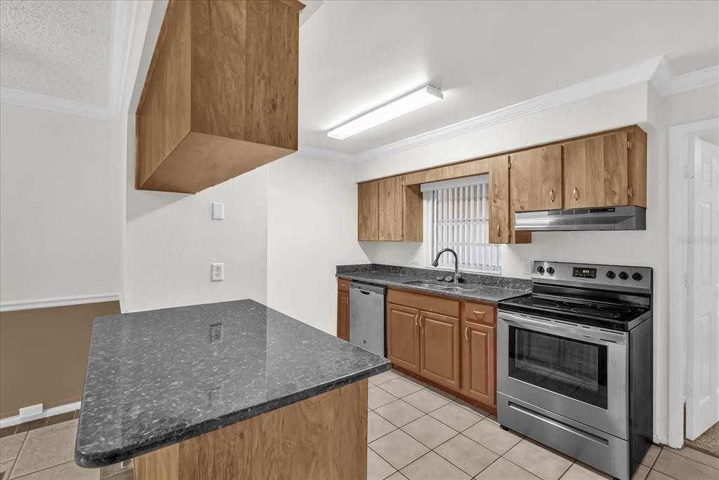 1271 Woodman Way #1271 - Photo 5 of 26