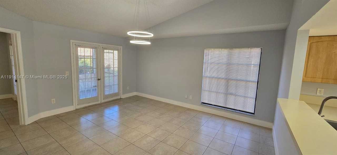 Lakes at Boca Raton Drive - Photo 2 of 19