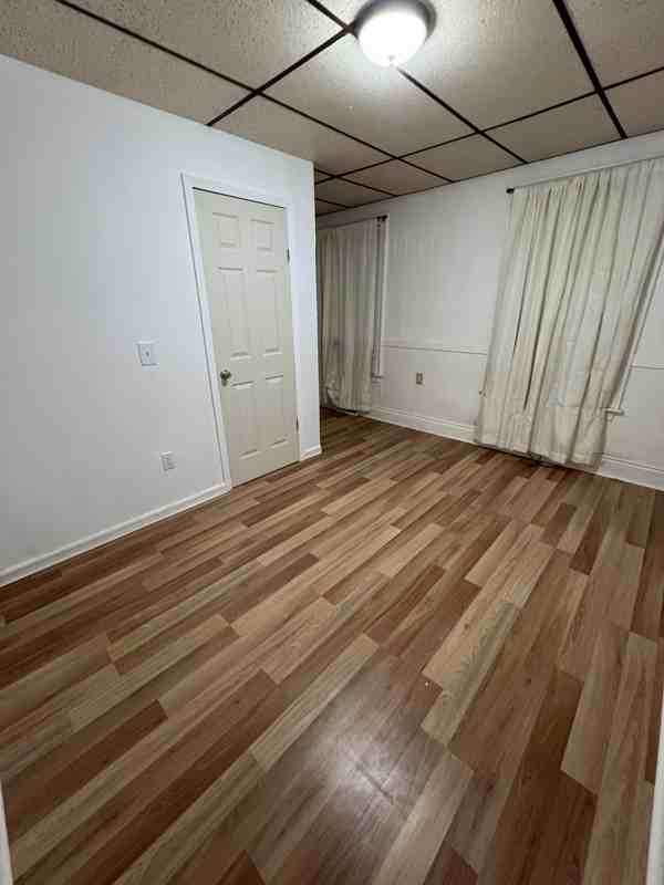 699 Oliver Street - Photo 4 of 9