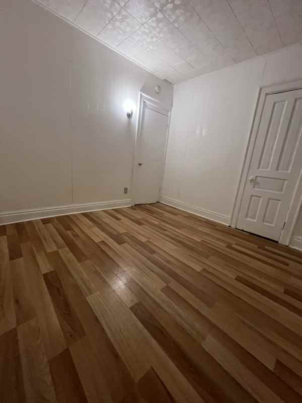 699 Oliver Street - Photo 7 of 9