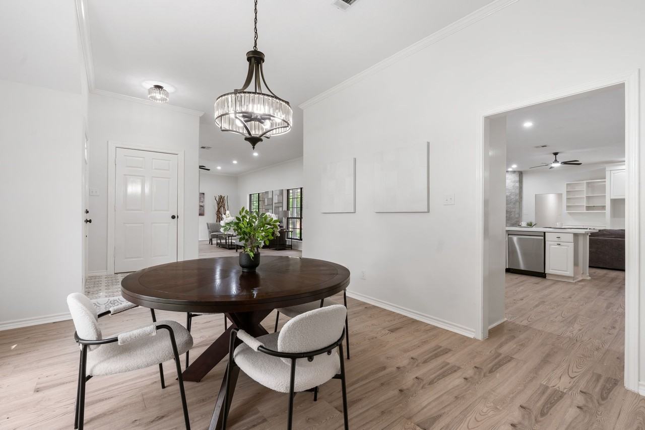 10 Autumn Oaks Drive #10