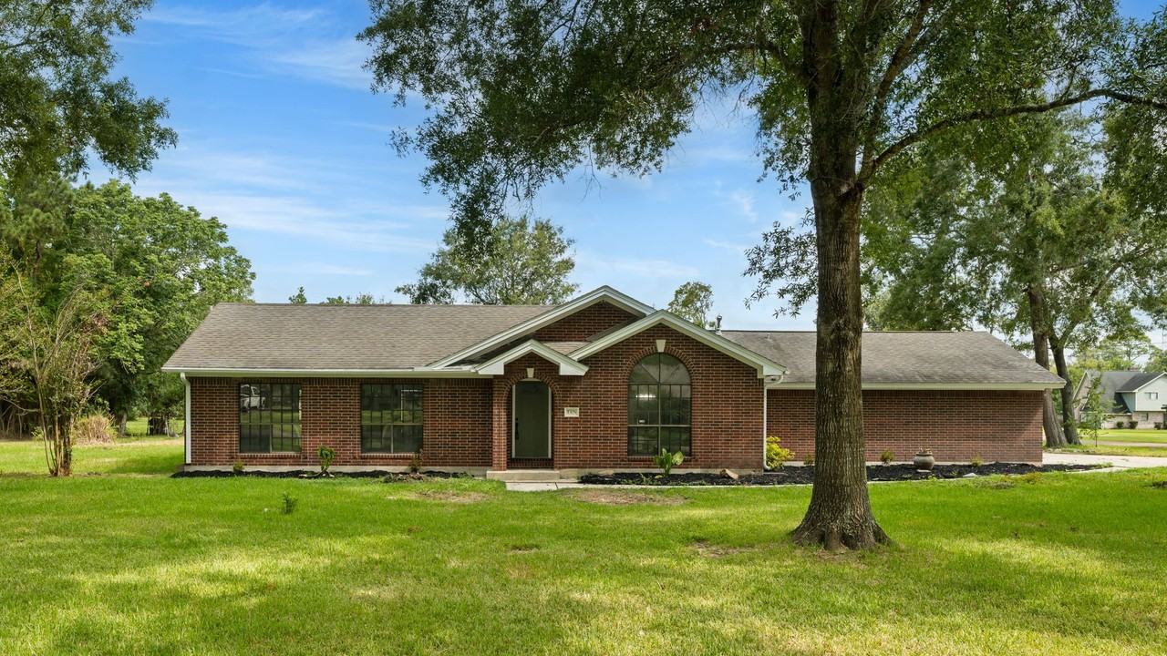 10 Autumn Oaks Drive #10 - Photo 5 of 38