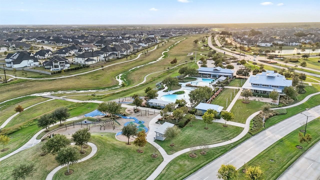 Manvel Parkway #5511 - Photo 2 of 43