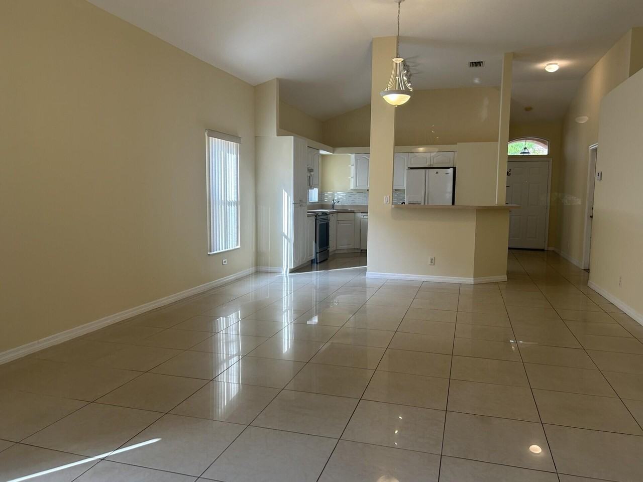 8008 Via Hacienda #8008 - Photo 6 of 24