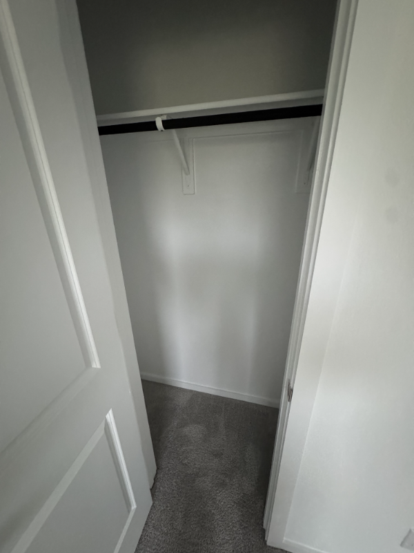 7116 Waterford Creek Court - Photo 4 of 23