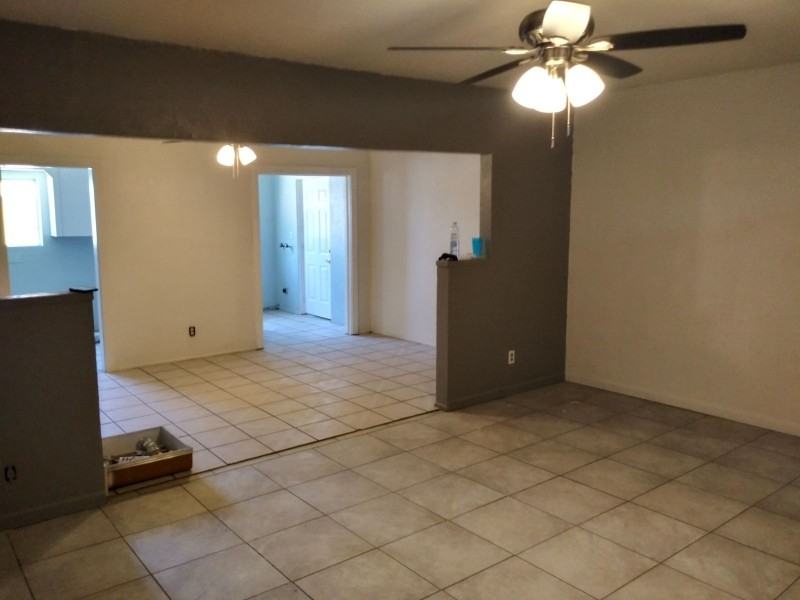 346 E Murphy St - Photo 2 of 9