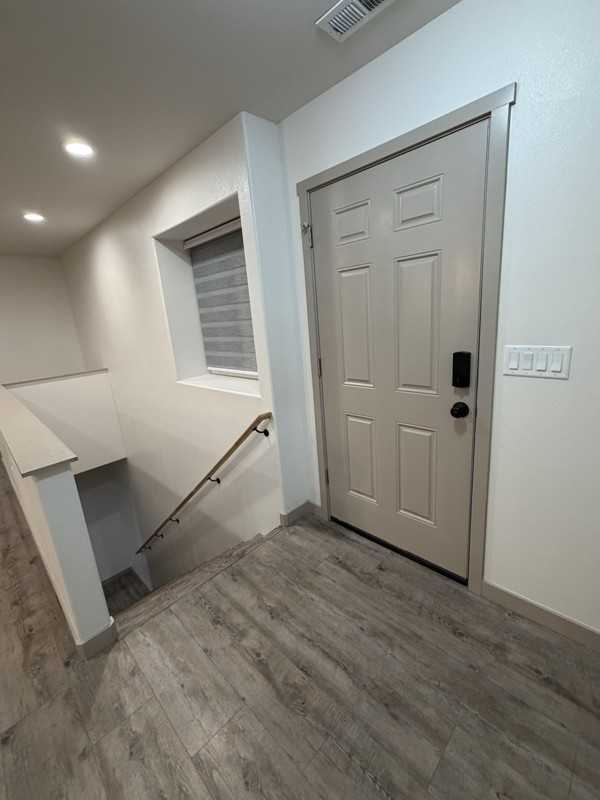 185 Truman Drive - Photo 3 of 19