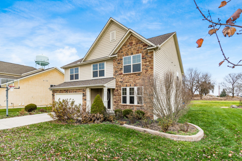 1821 Little Bear Loop - Photo 2 of 42