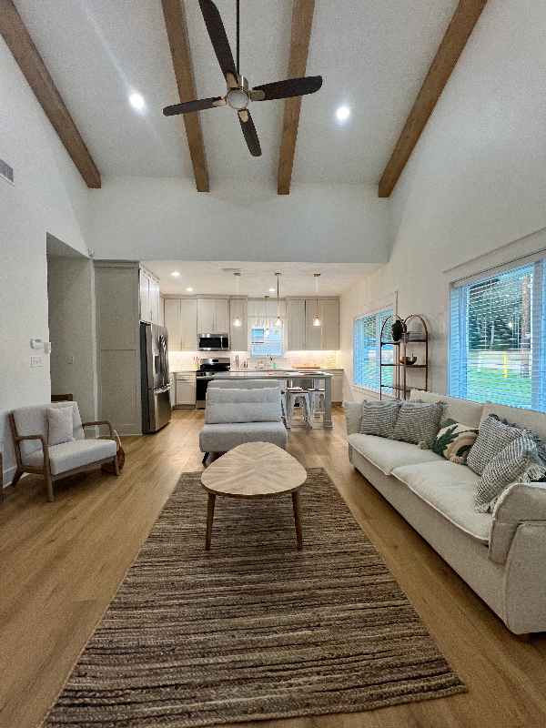 324 Inwood Drive - Photo 3 of 9