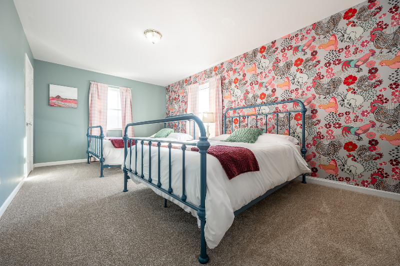 1310 S Woodlawn Ave - Photo 2 of 20