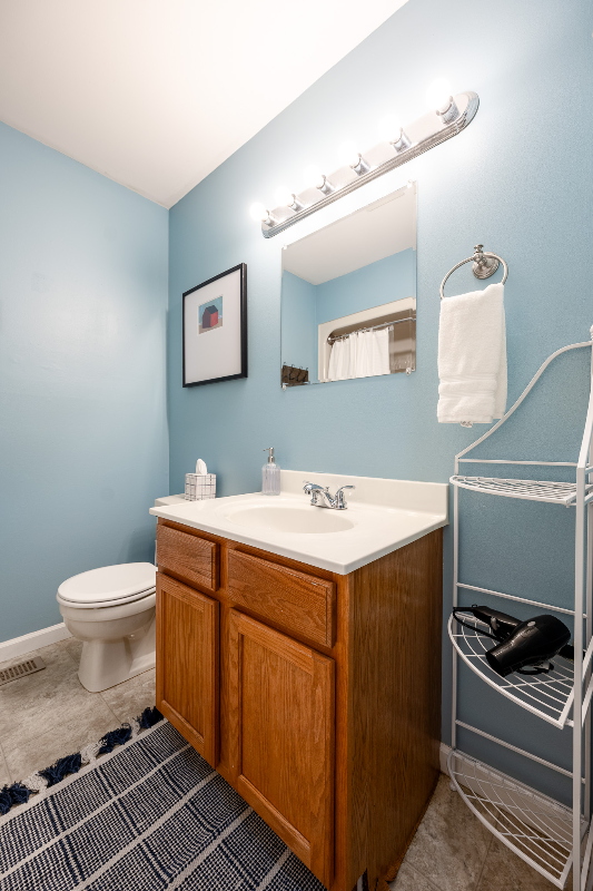 1310 S Woodlawn Ave - Photo 7 of 20