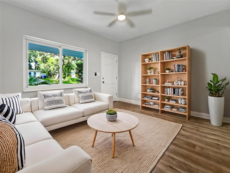 10512 51st Terrace North - Photo 4 of 20