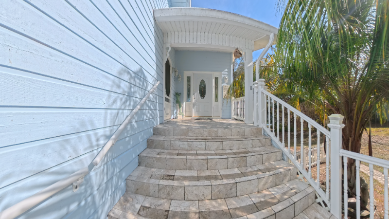 202 Cue Lake Drive - Photo 6 of 10