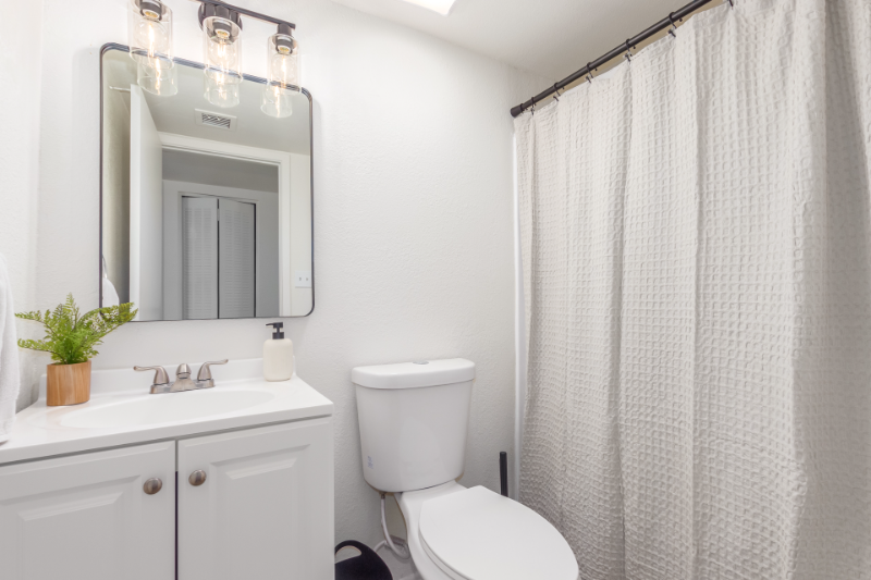 2222 W Morningside Dr - Photo 3 of 8