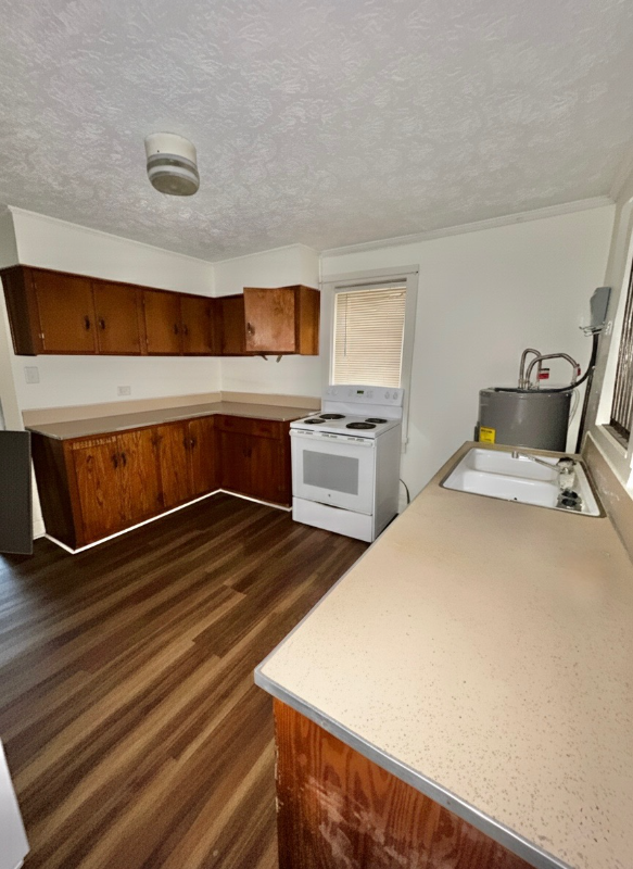 111 11th Avenue South - Photo 3 of 14