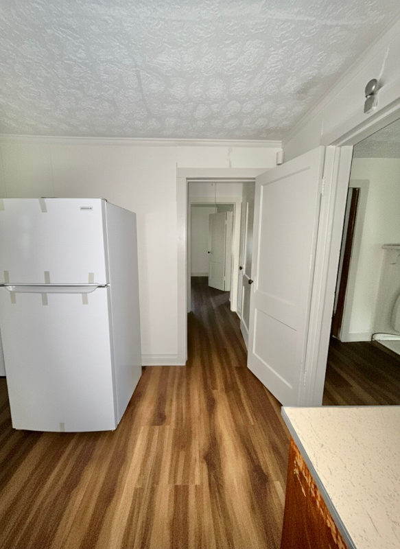 111 11th Avenue South - Photo 4 of 14