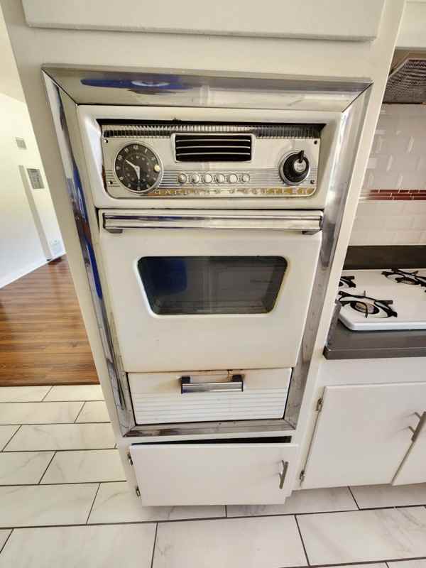 18546 Clark St - Photo 7 of 13