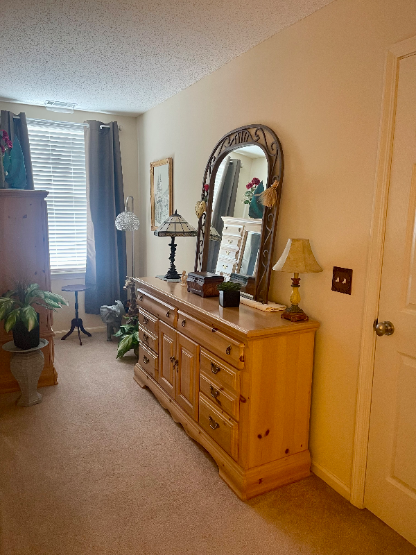 214 Foxbury Square - Photo 2 of 15