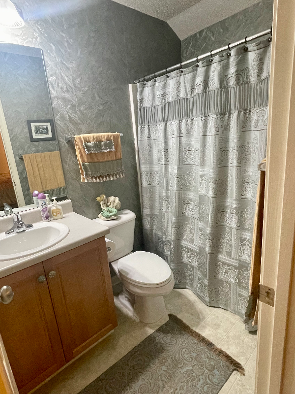 214 Foxbury Square - Photo 4 of 15