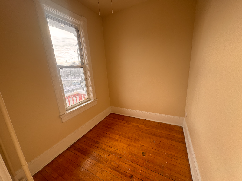 2112 West Greenfield Avenue - Photo 3 of 19