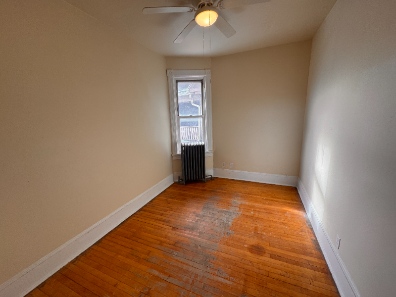 2112 West Greenfield Avenue - Photo 6 of 19