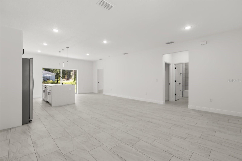 540 East Elgrove Drive - Photo 5 of 20