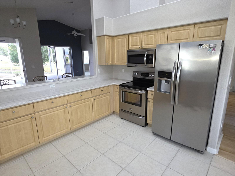 9257 Bonnie Cove Drive - Photo 4 of 19