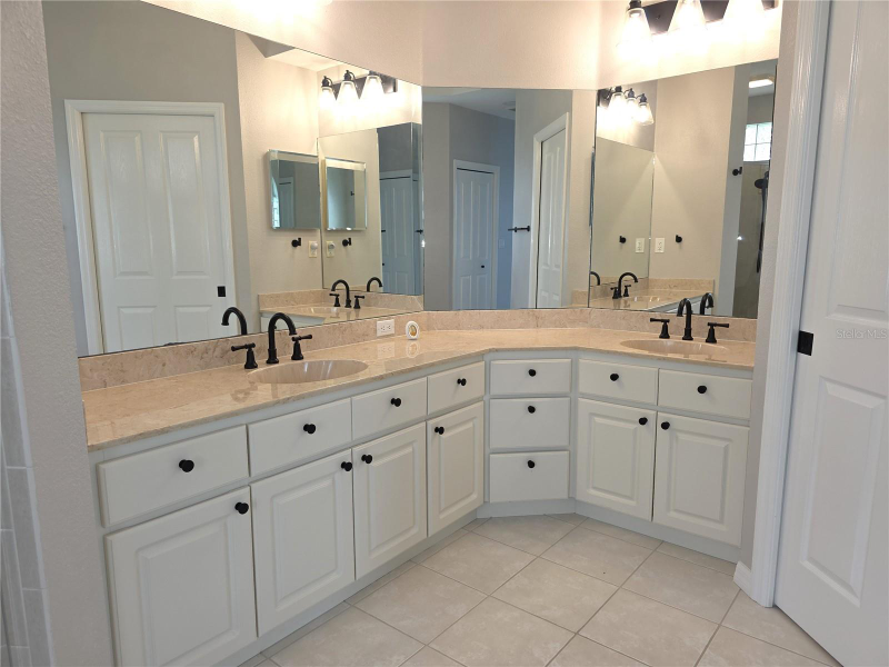 9257 Bonnie Cove Drive - Photo 7 of 19