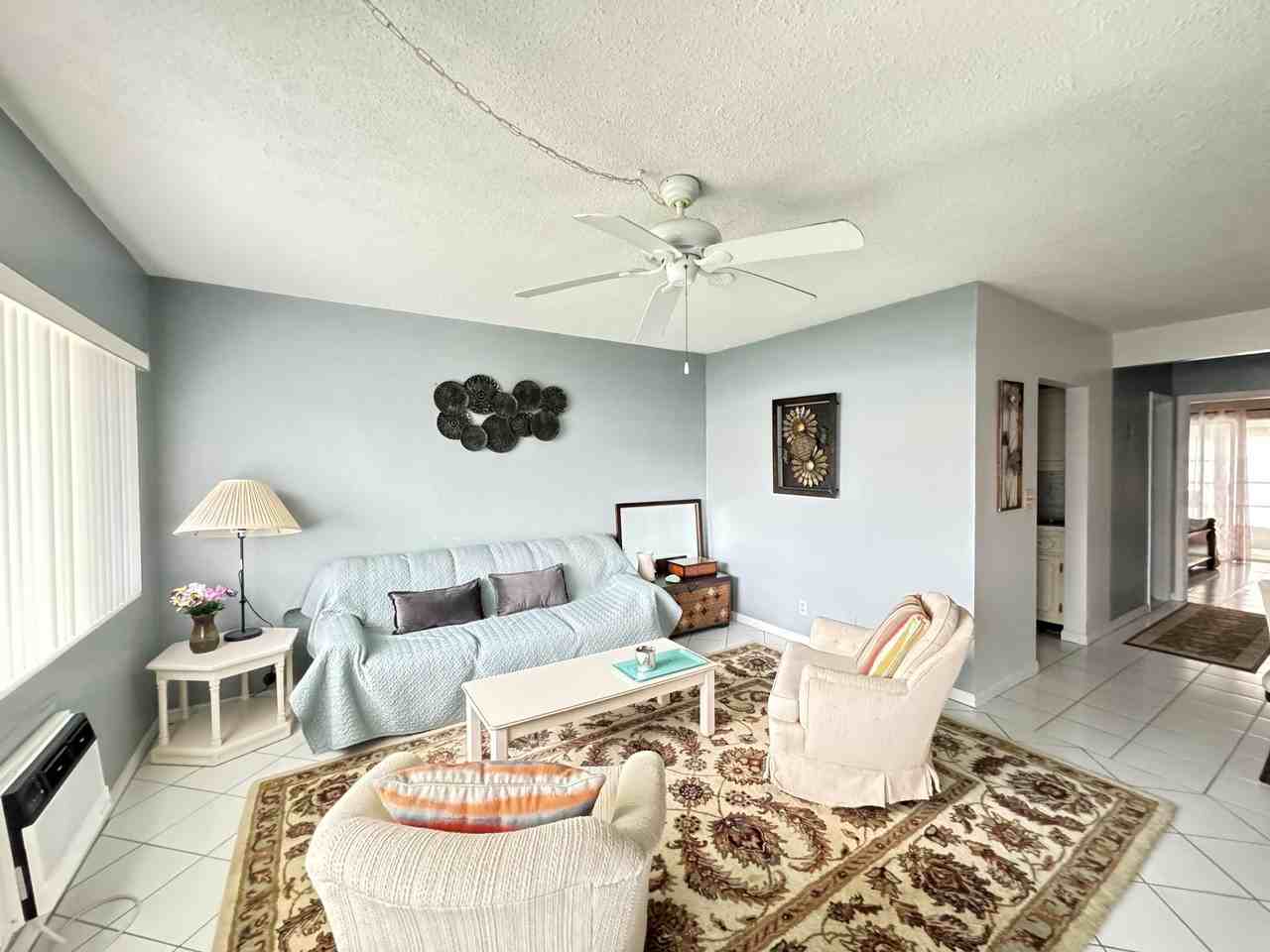 2204 Lake Osborne Drive #2204-7 - Photo 2 of 17