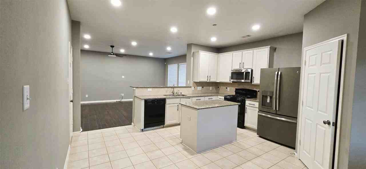 21703 Sierra Long Drive #21703 - Photo 3 of 15