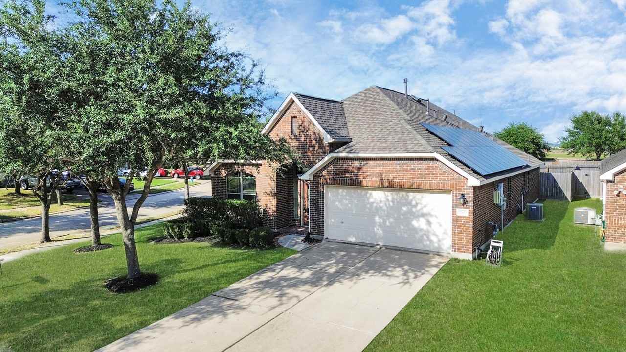 7503 Amber Village Lane #7503 - Photo 3 of 24