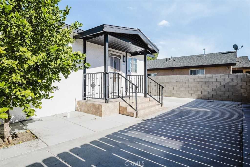 10503 Cantara Street #10503 - Photo 4 of 24