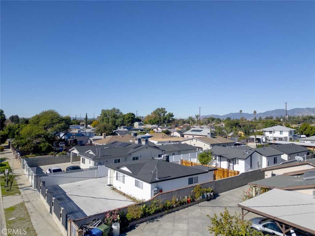 10503 Cantara Street #10503 - Photo 5 of 24