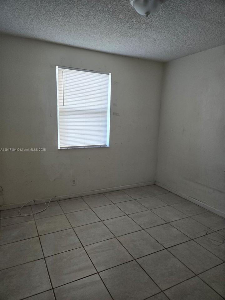 2401 Nw 56th Ave #2401-3103 - Photo 3 of 6