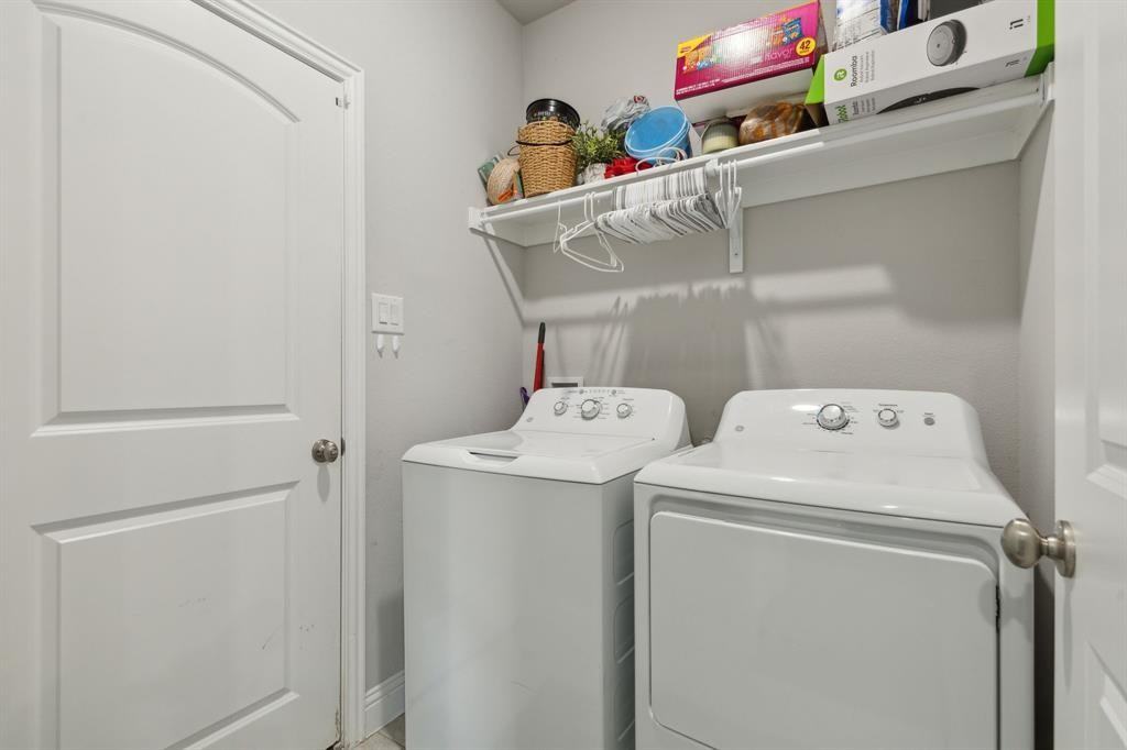 1424 Warringwood Dr #1424 - Photo 2 of 25