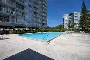 Three Horizons North #1470-912 - Photo 4 of 12