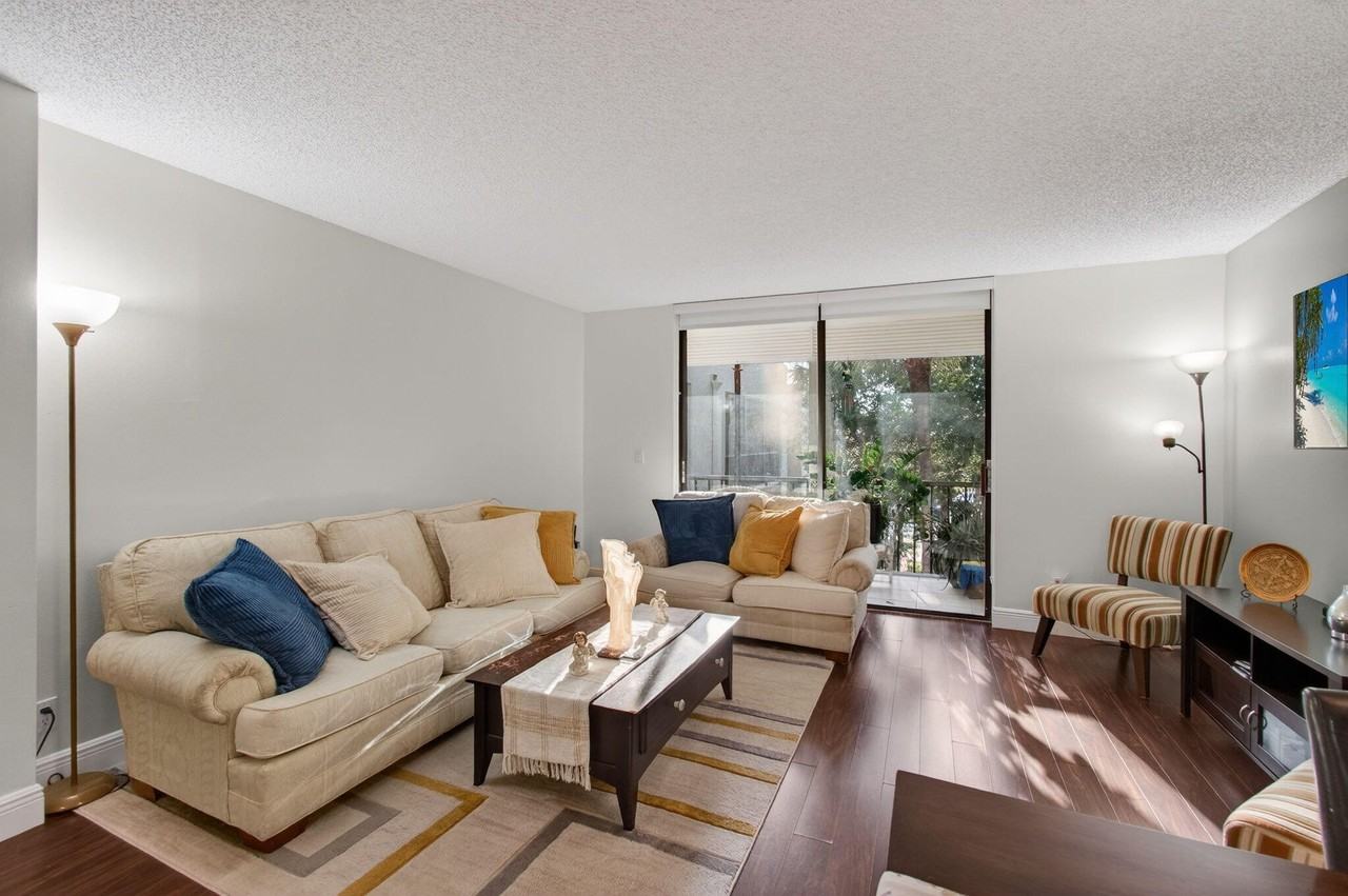 5220 Las Verdes Cir #5220-322 - Photo 7 of 50