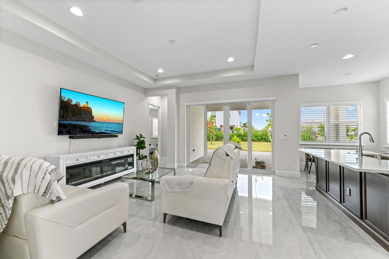 14236 Gray Bark Bnd #14236 - Photo 3 of 45